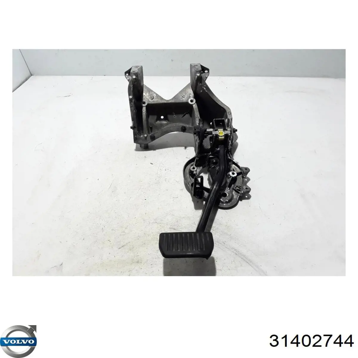 Купити 32390330 Volvo 