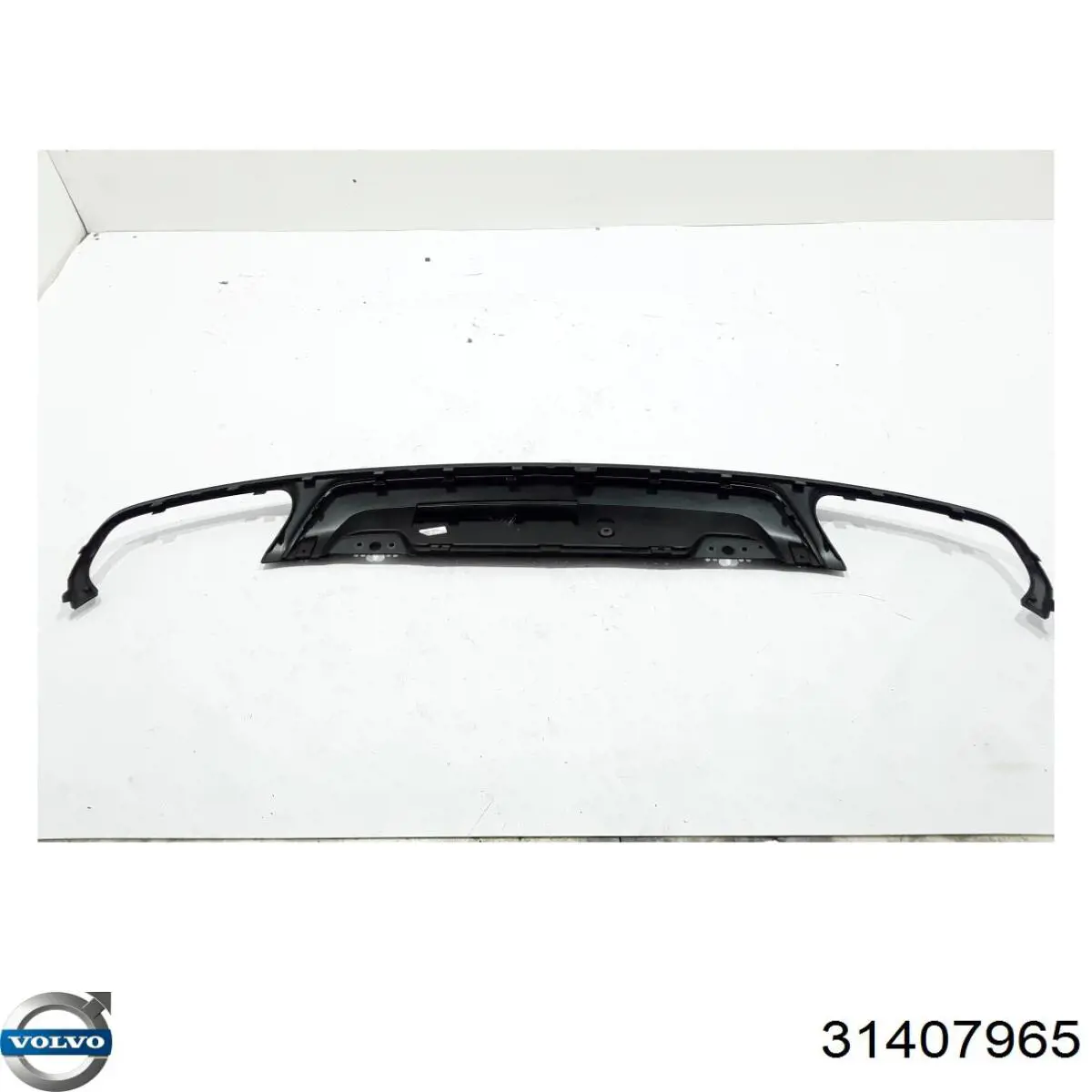 Купити 31407965 Volvo Накладка бампера заднього