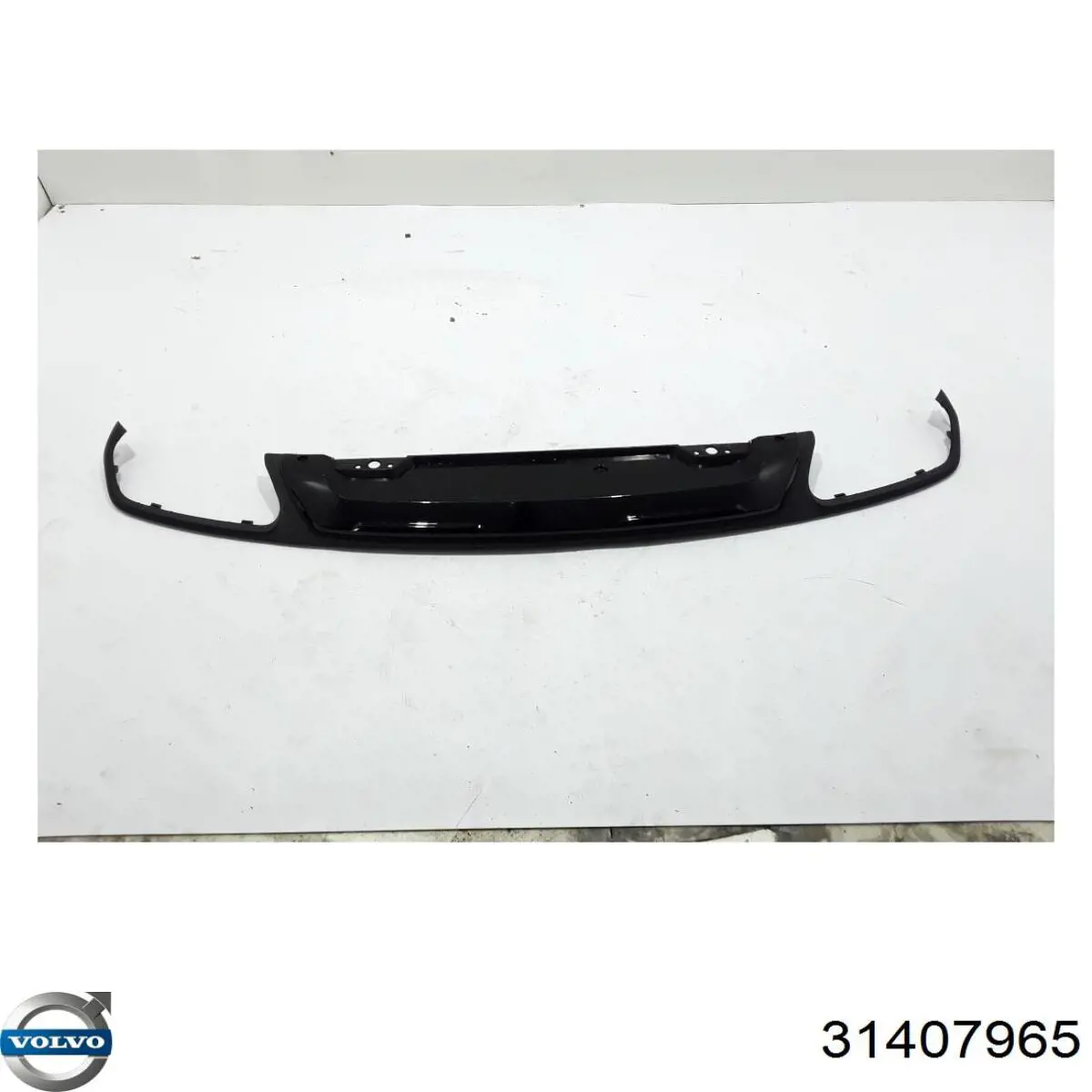Накладка бампера заднього Volvo 31407965 ціна, від 37.81 USD