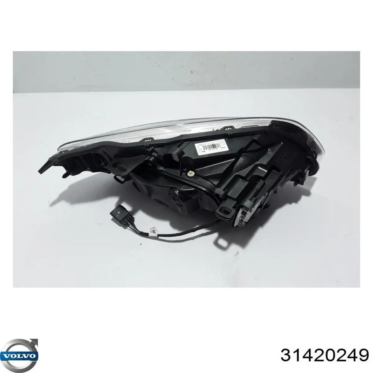 31420249 Volvo Фари
