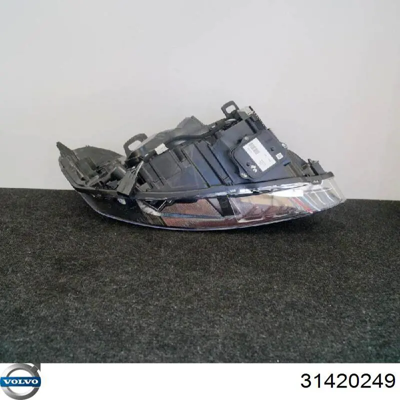 Купити 31420249 Volvo Основна фара в зборі ліва