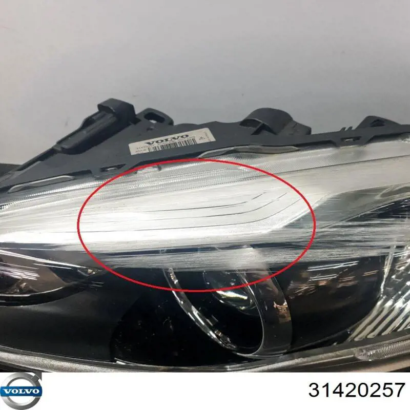 31698812 Volvo 