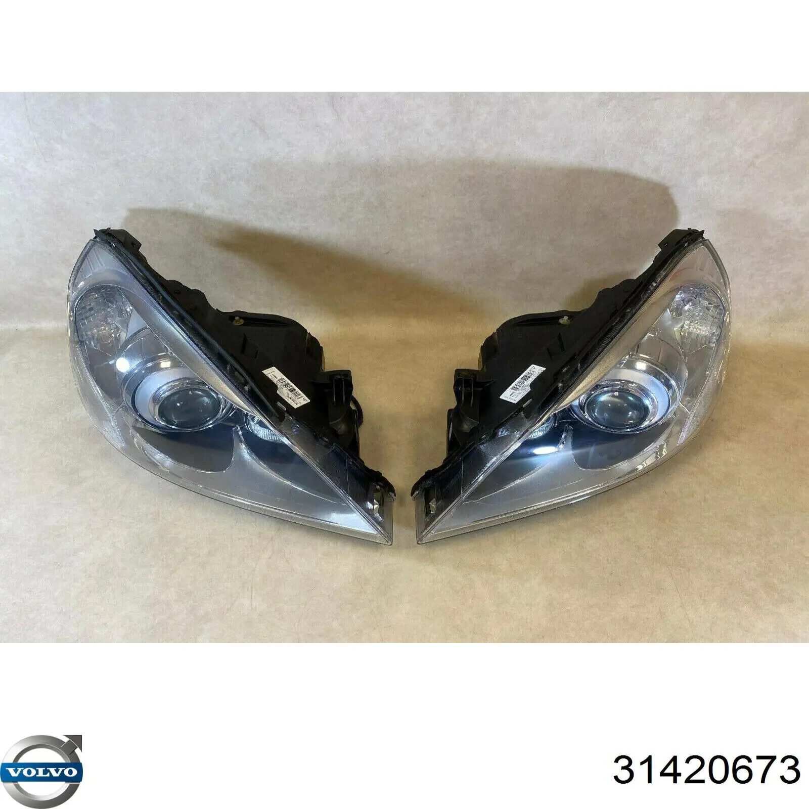 Фари Volvo 30796245 ціна, від 533.74 USD