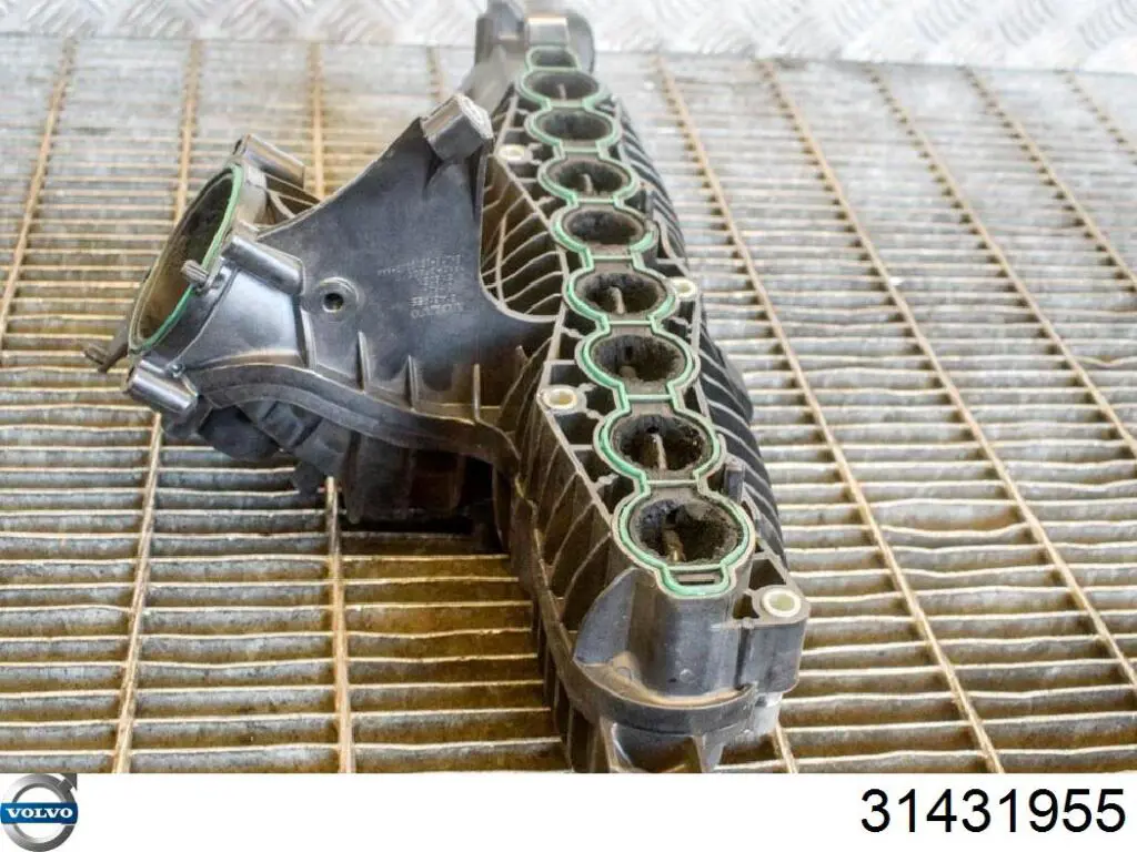 8250508 Volvo Колектор впускний