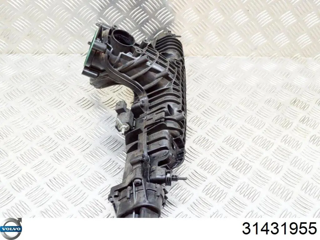 Колектор впускний Volvo 8250508 ціна, від 169.27 USD
