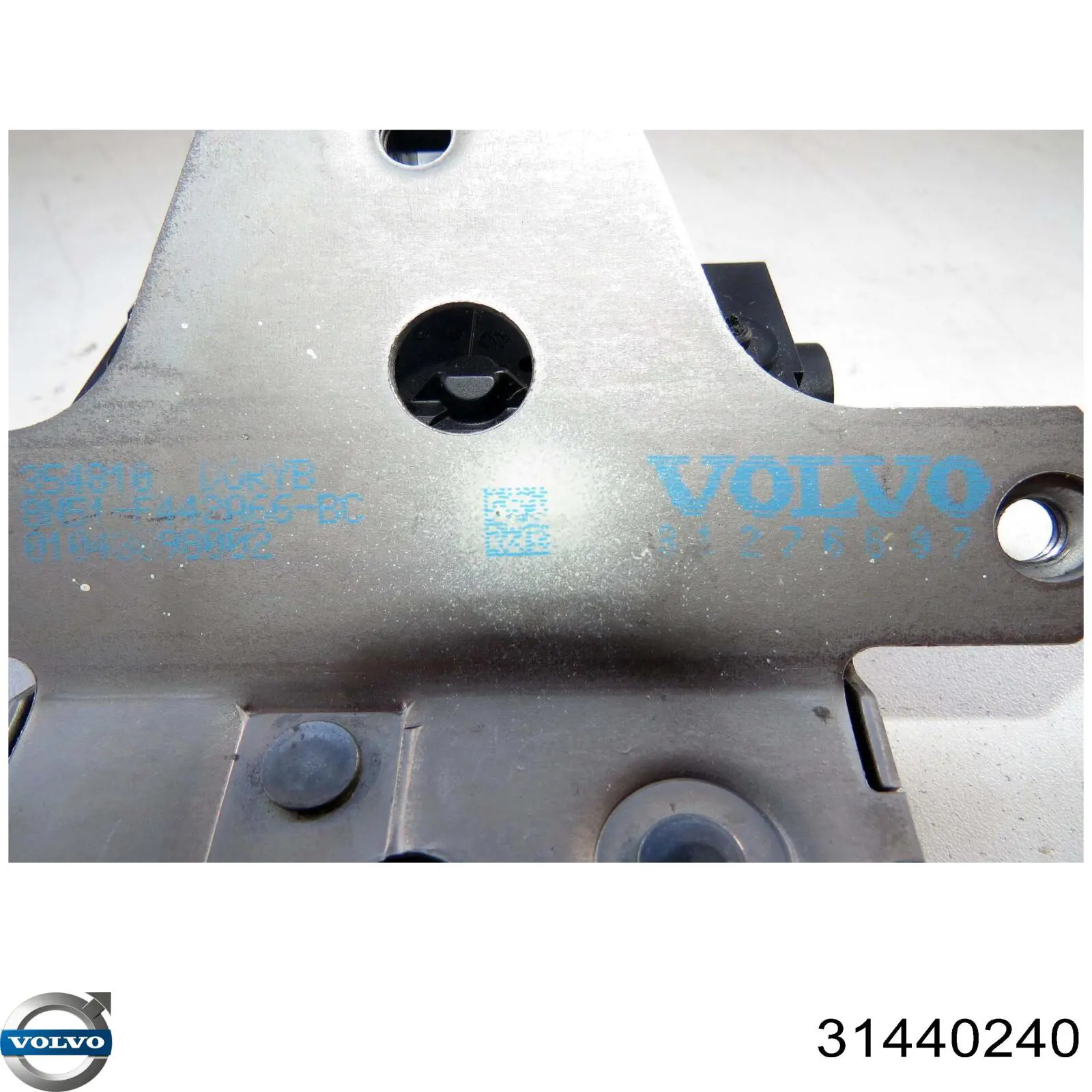 Замок багажника 31440240 Volvo