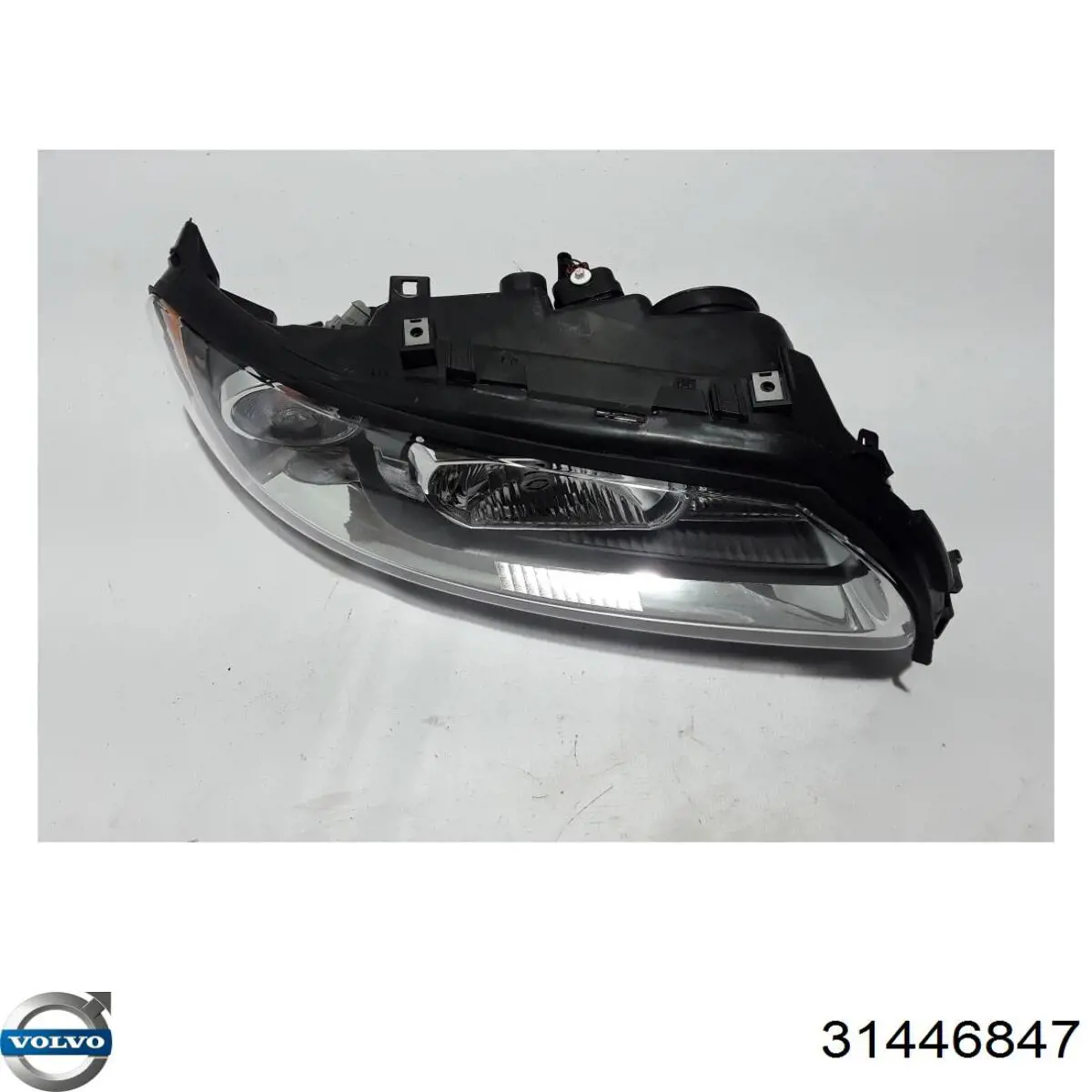 30784250 Volvo Основна фара - вставка