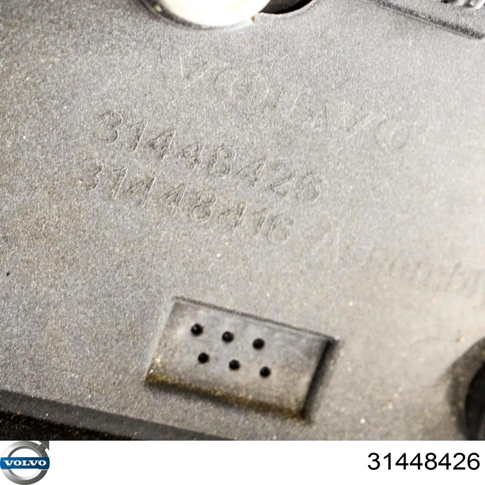 Накладка передньої правої двері 31448426 Volvo