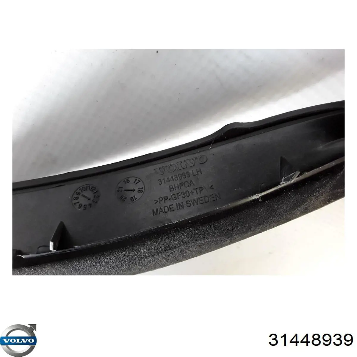 Купити 31448939 Volvo Молдинг вітрового скла лівий