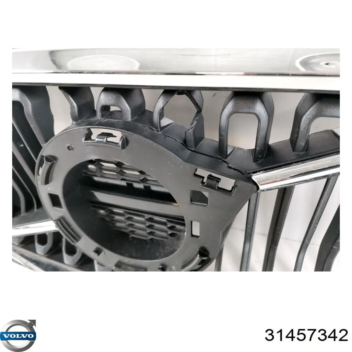 31457342 Volvo Решітка радіатора