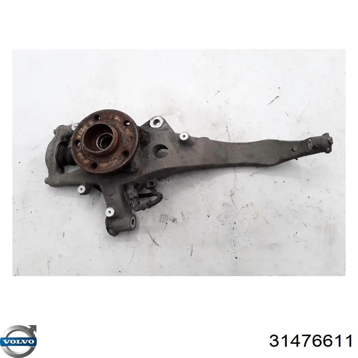 Цапфа - поворотний кулак передній, лівий 31476611 Volvo
