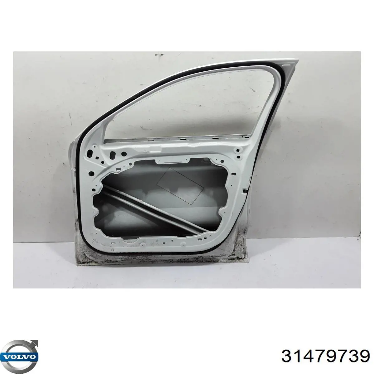 Двері передні, праві Volvo 32399005 ціна, від 353.66 USD