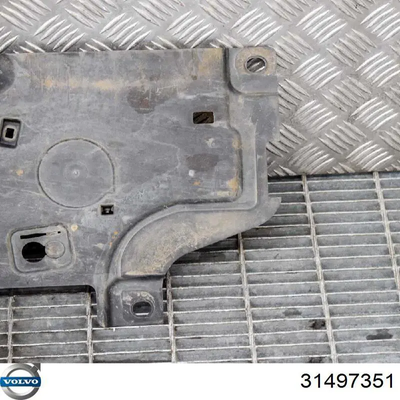 Захист днища, лівий 31455003 Volvo