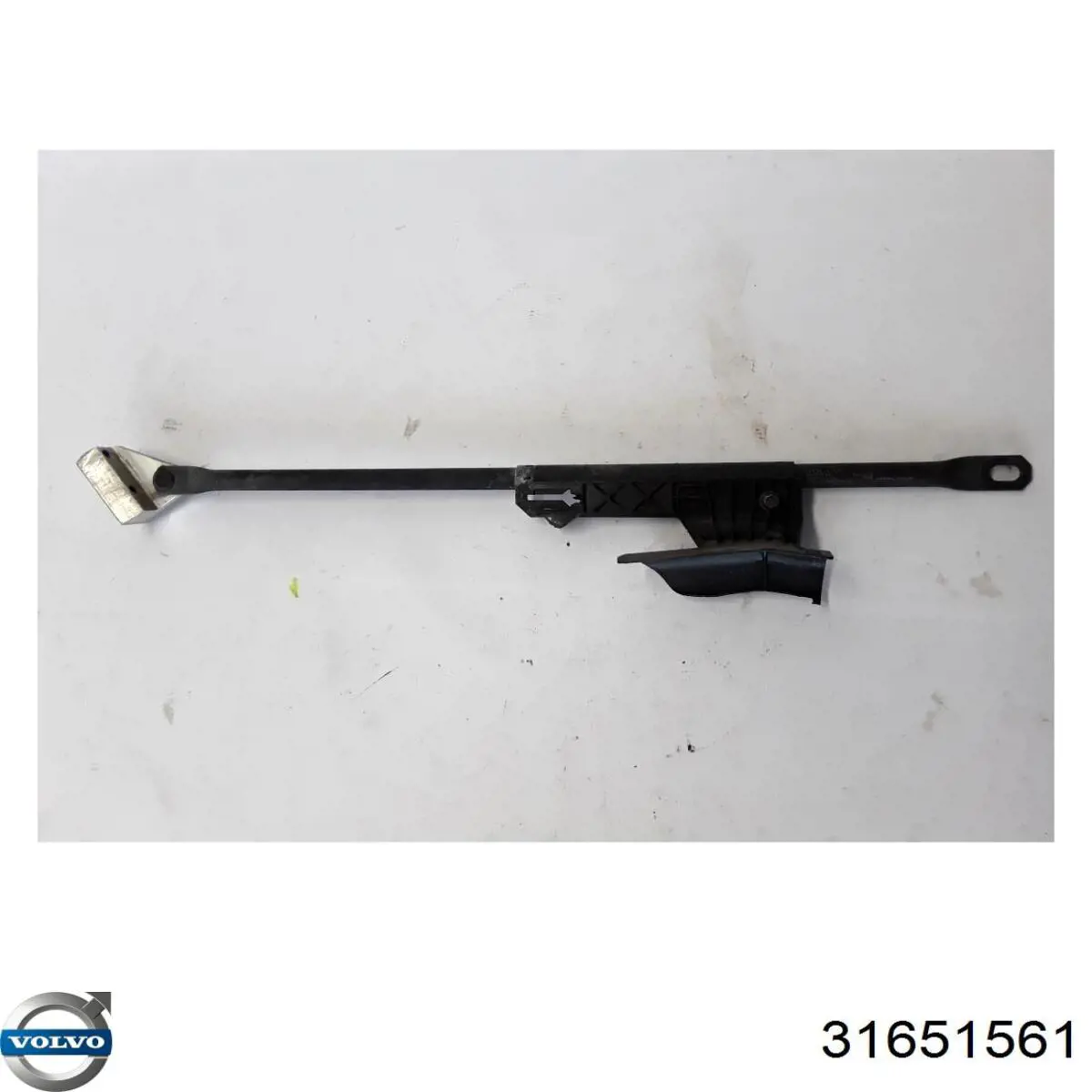 Кронштейн передньої панелі, лівий Volvo 31651561 ціна, від 27.87 USD