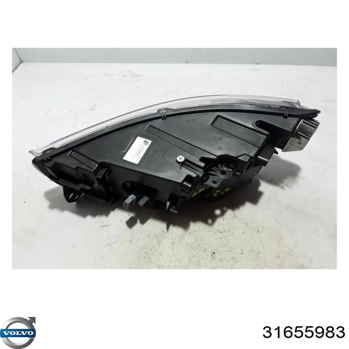 Фара права 31655983 Volvo