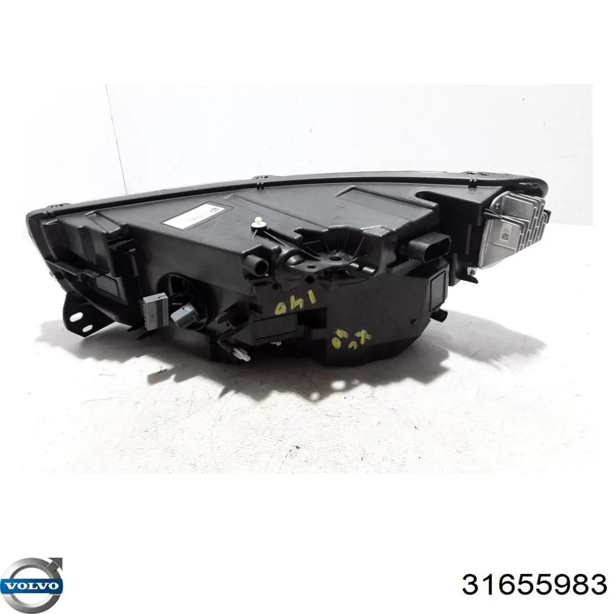 31655983 Volvo Фара правая
