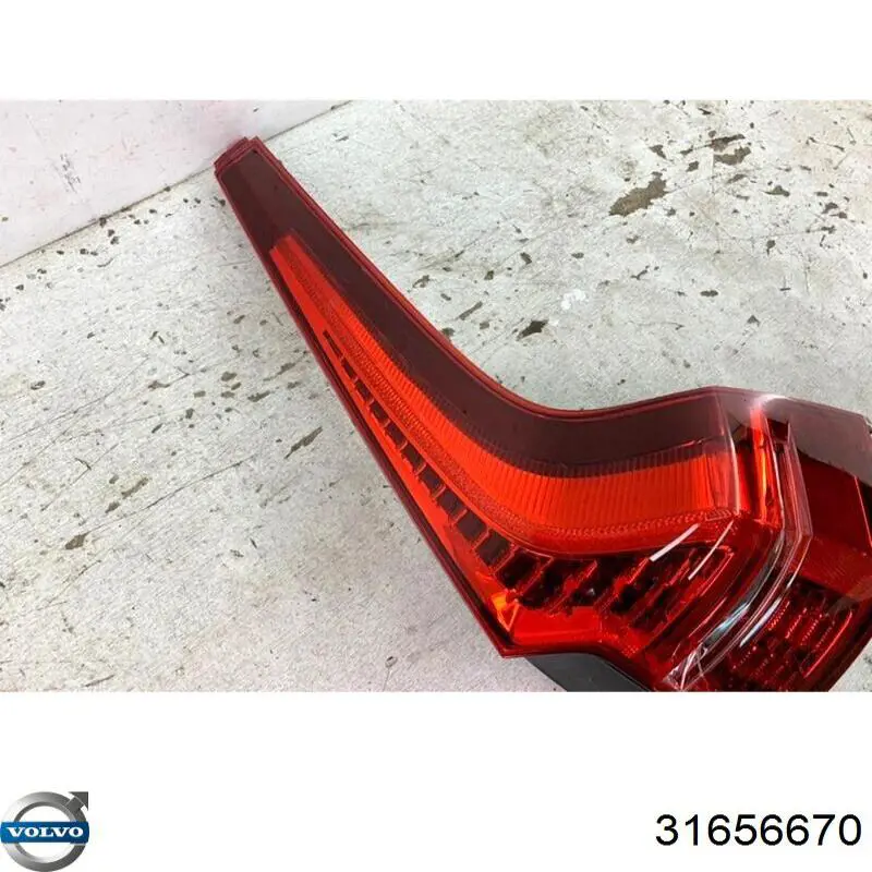 31689690 Volvo 
