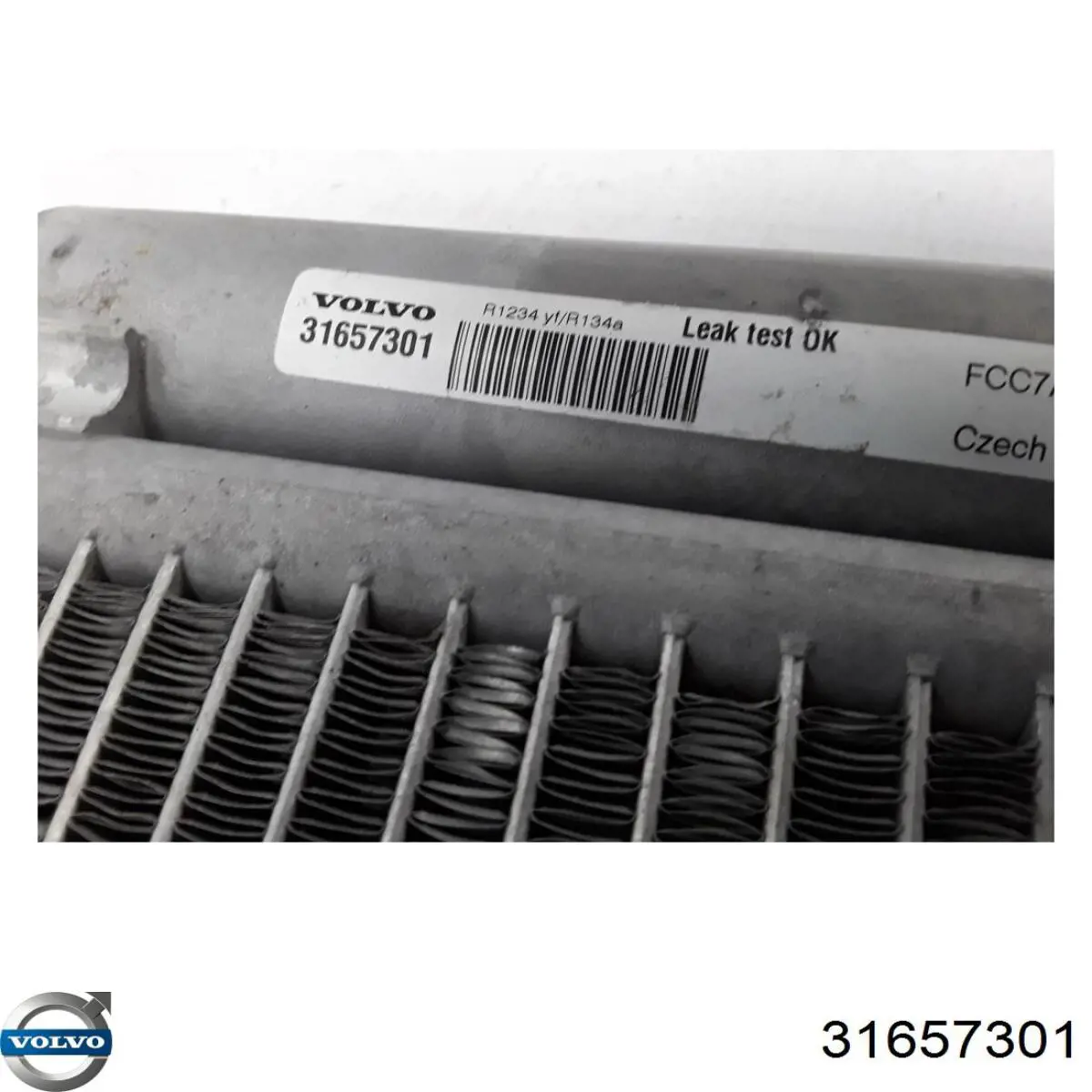 Конденсатор кондиціонера Volvo 31657301 ціна, від 114.02 USD