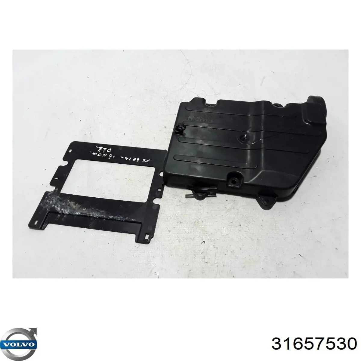 31657530 Volvo 