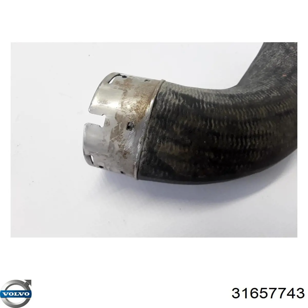 31657743 Volvo Трубка, що нагнітається