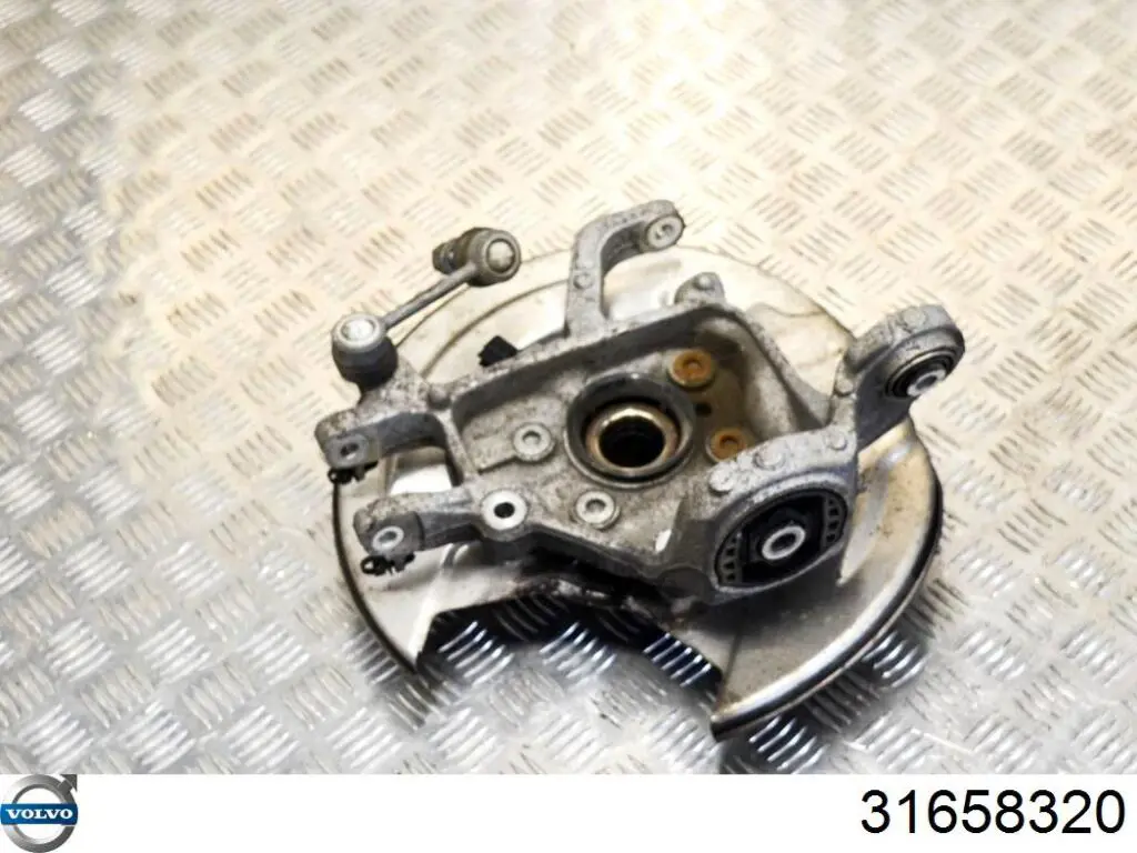 31658320 Volvo Цапфа поворотна права