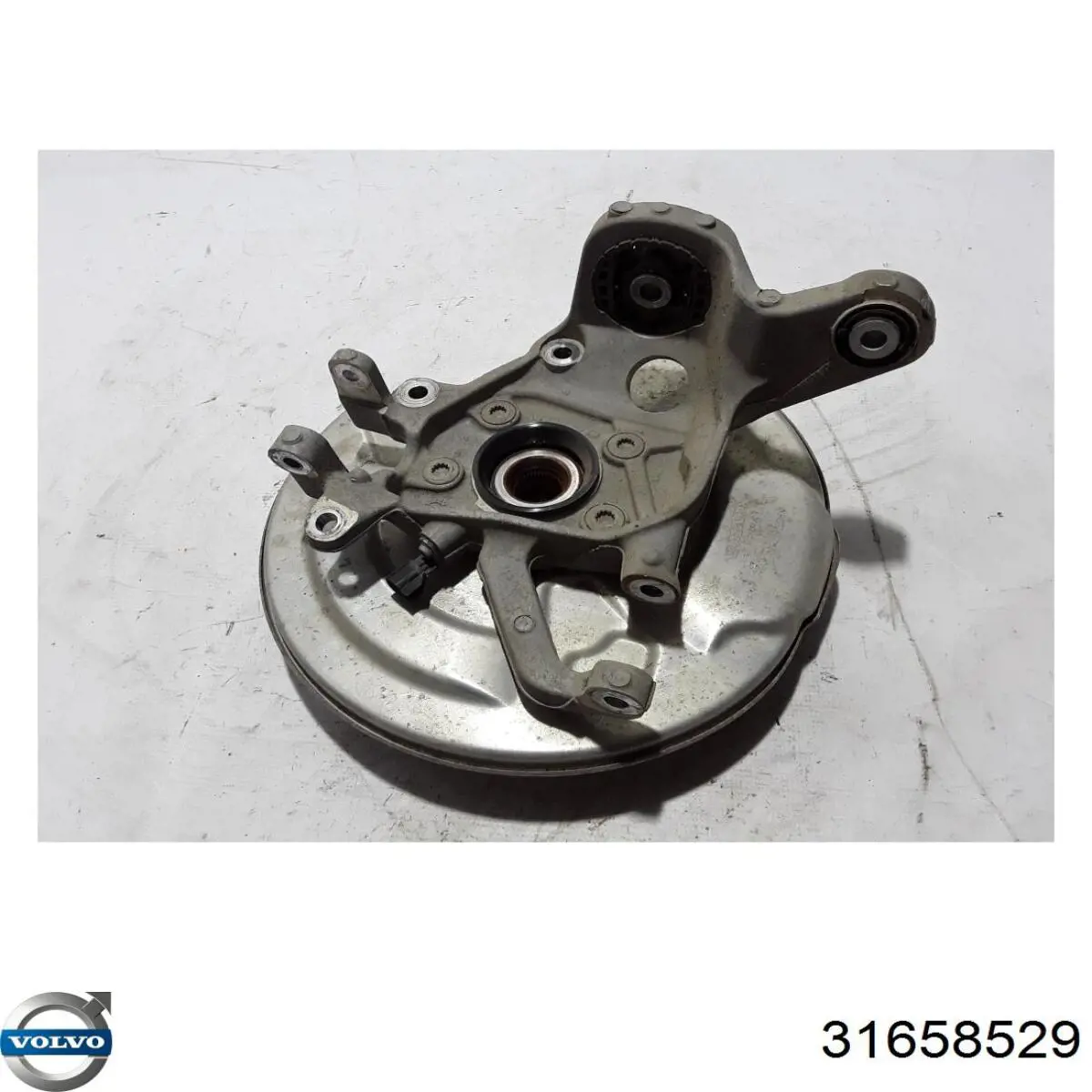 32395000 Volvo Цапфа поворотна ліва