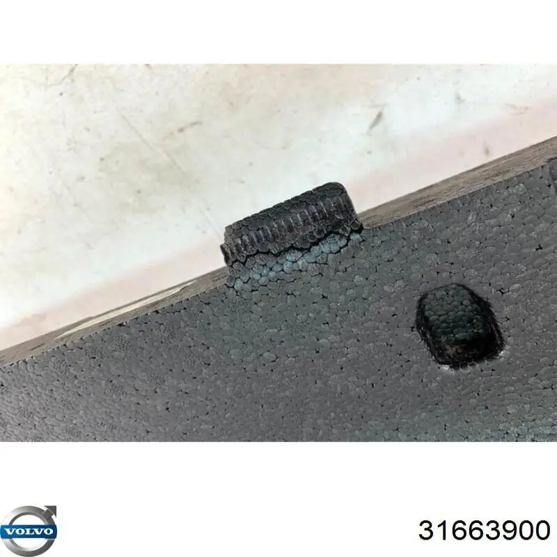 31663900 Volvo Наповнювач бампера переднього