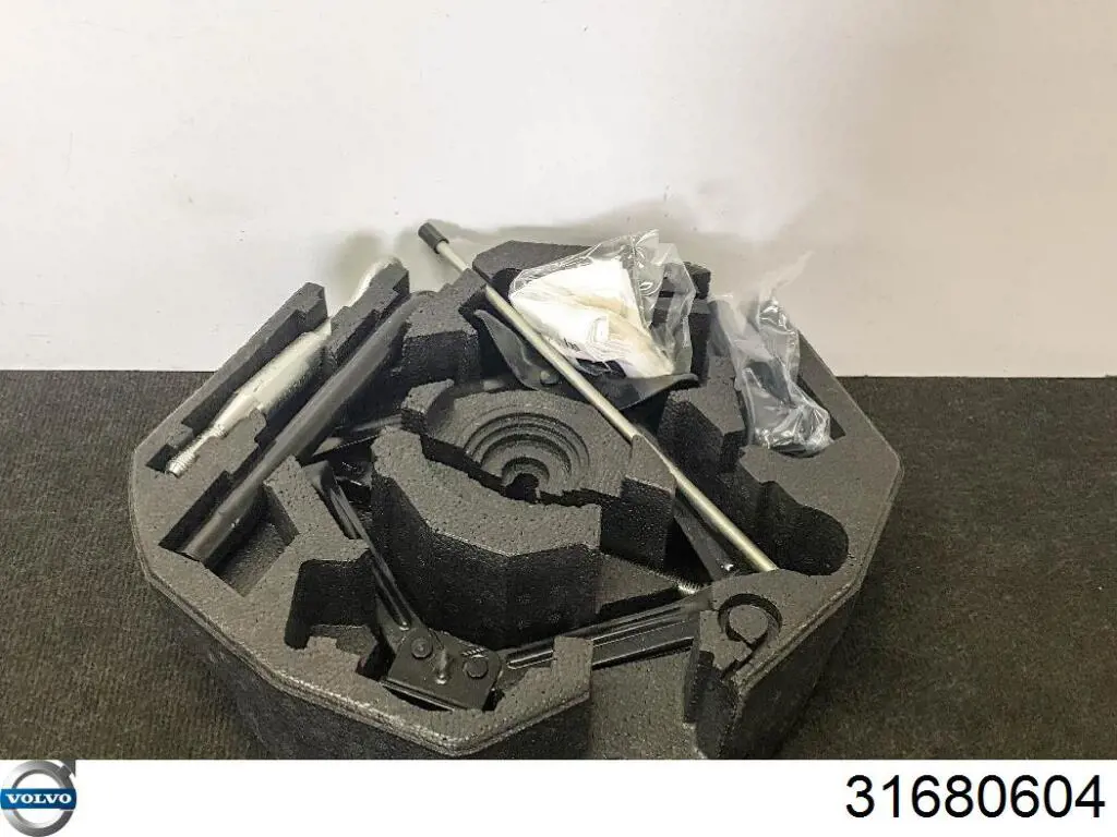 31381989 Volvo 