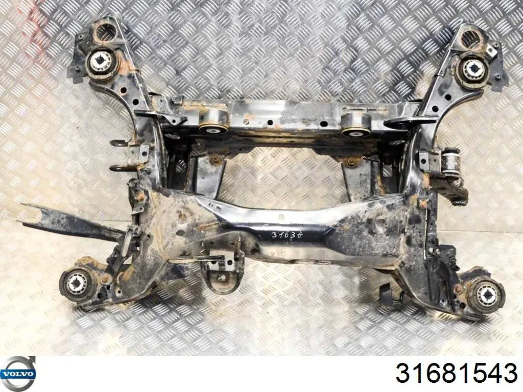 Купити 31681543 Volvo Балка задньої підвіски, підрамник
