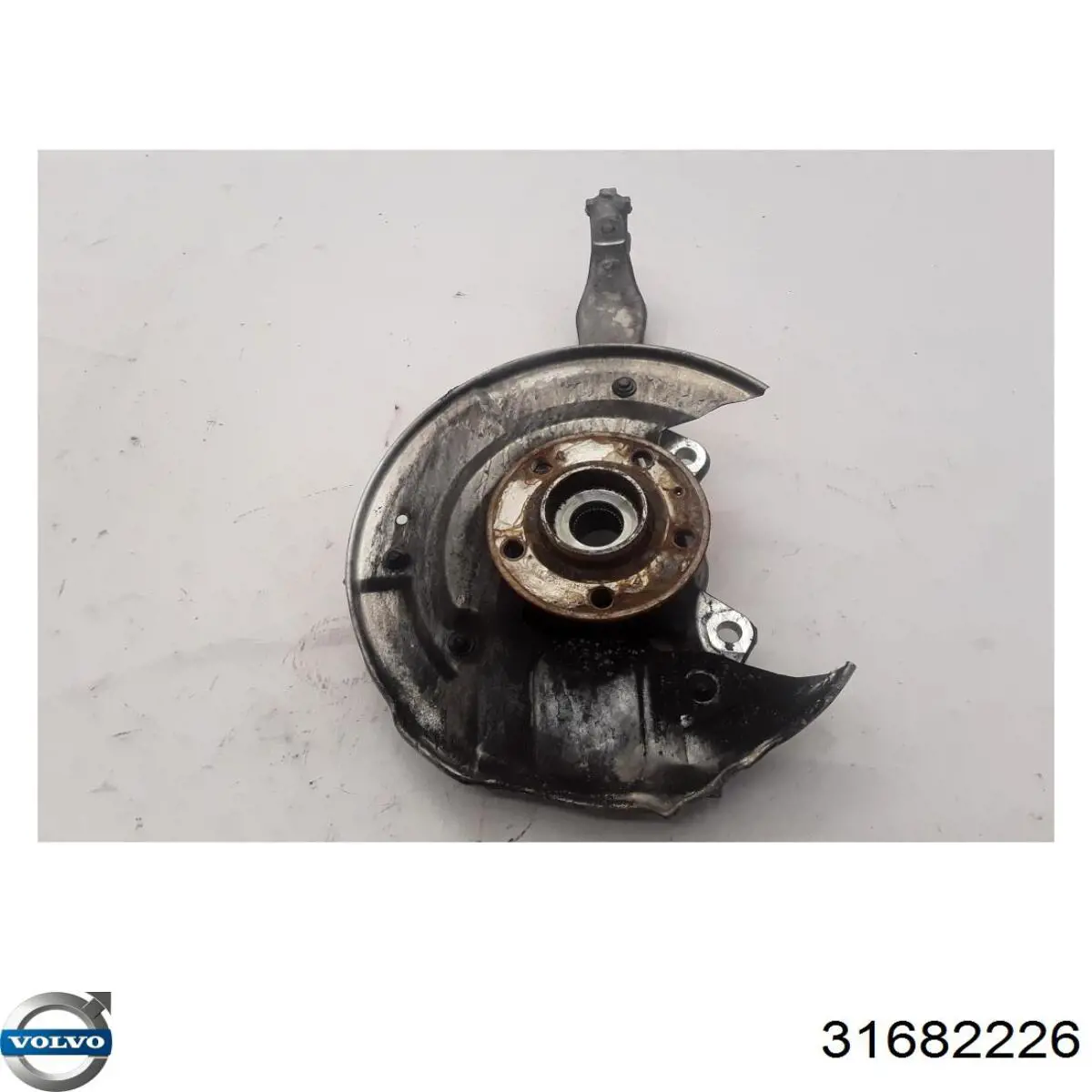 Купити 31682226 Volvo Кулак поворотний передній правий