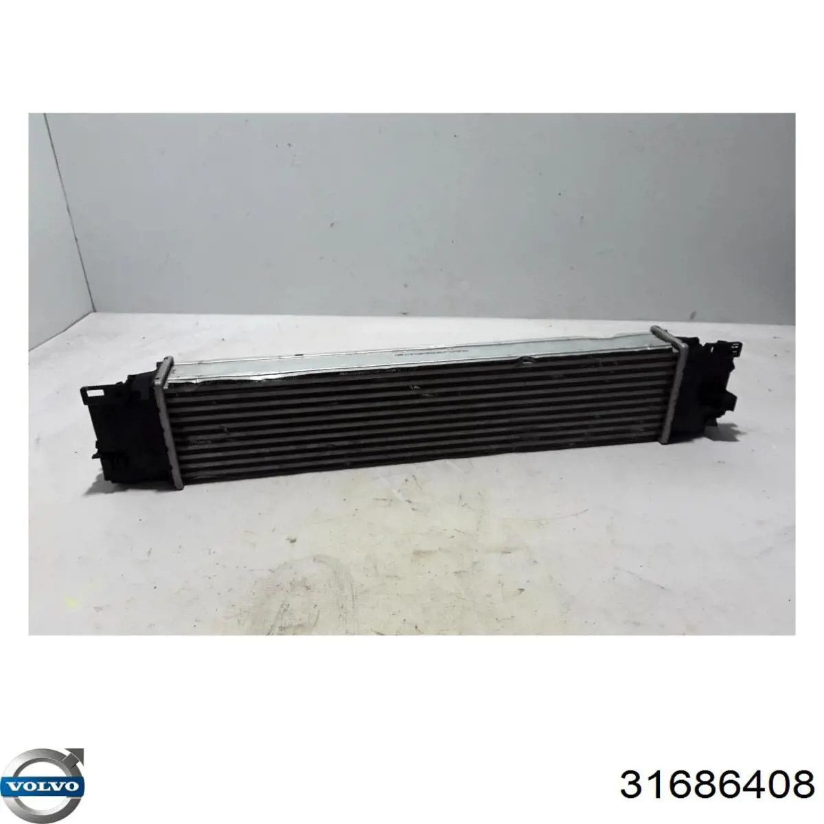 Купити 32249909 Volvo Радіатор интеркуллера
