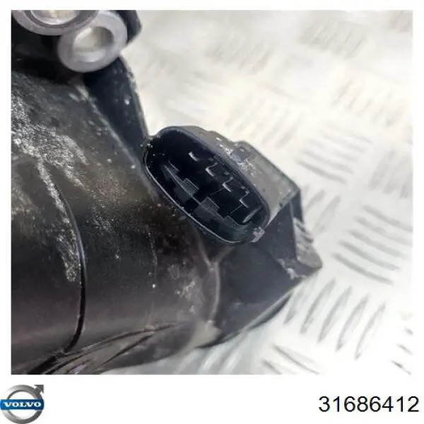 31338544 Volvo Трубка, що нагнітається