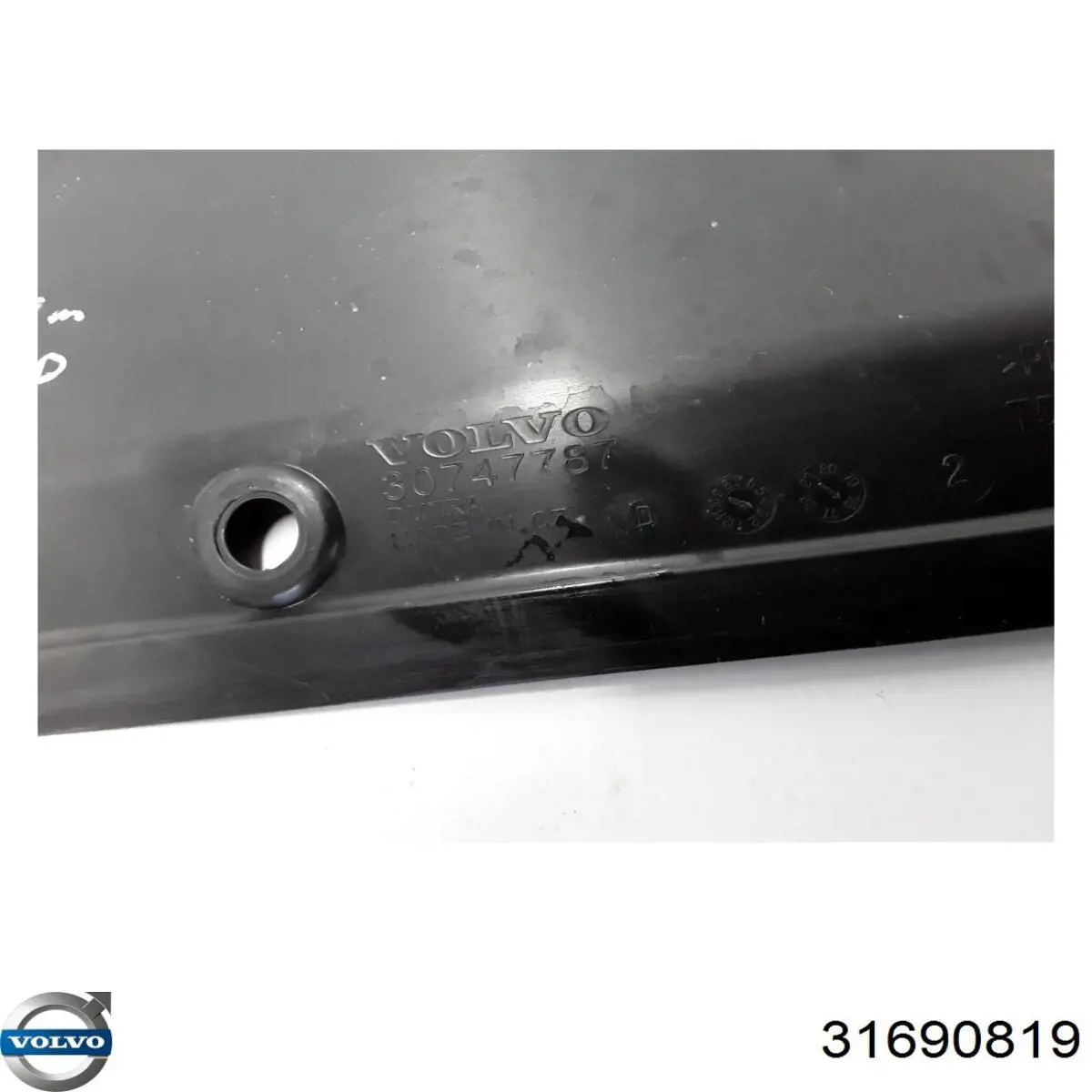 31690819 Volvo 