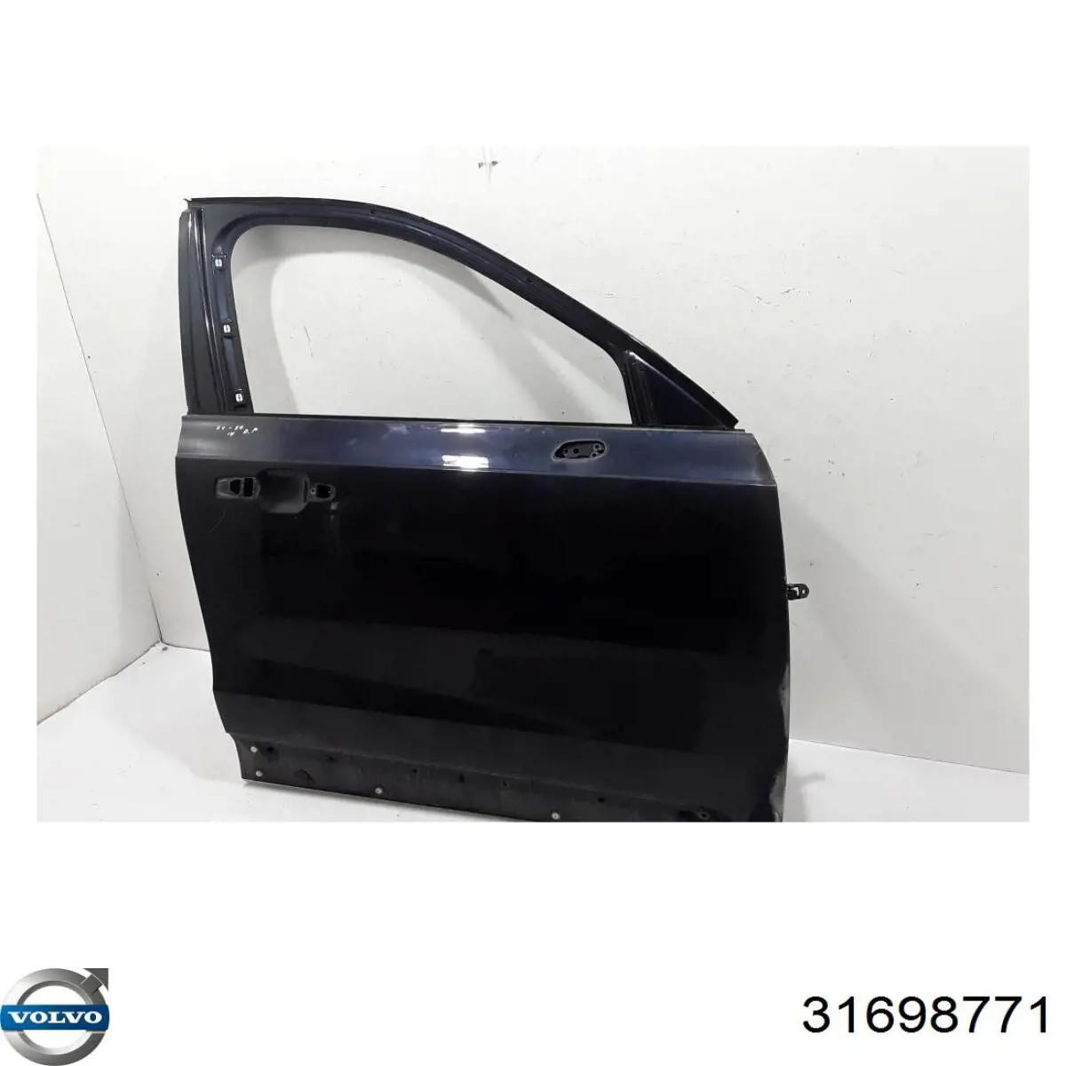 Двері передні, праві Volvo 31402379 ціна, від 421.82 USD