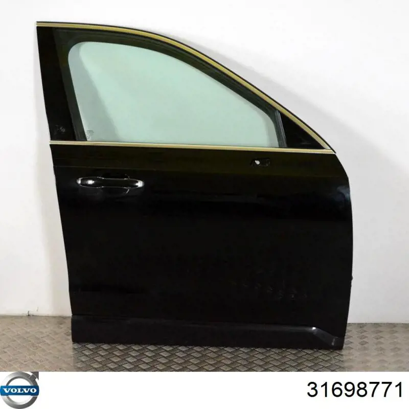Двері передні, праві Volvo 32404327 ціна, від 422.30 USD