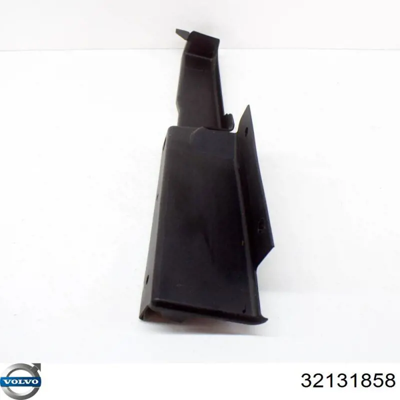 Купити 32131858 Volvo 
