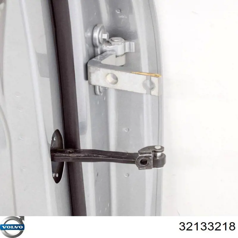 Двері задні Volvo 32133218 ціна, від 501.13 USD