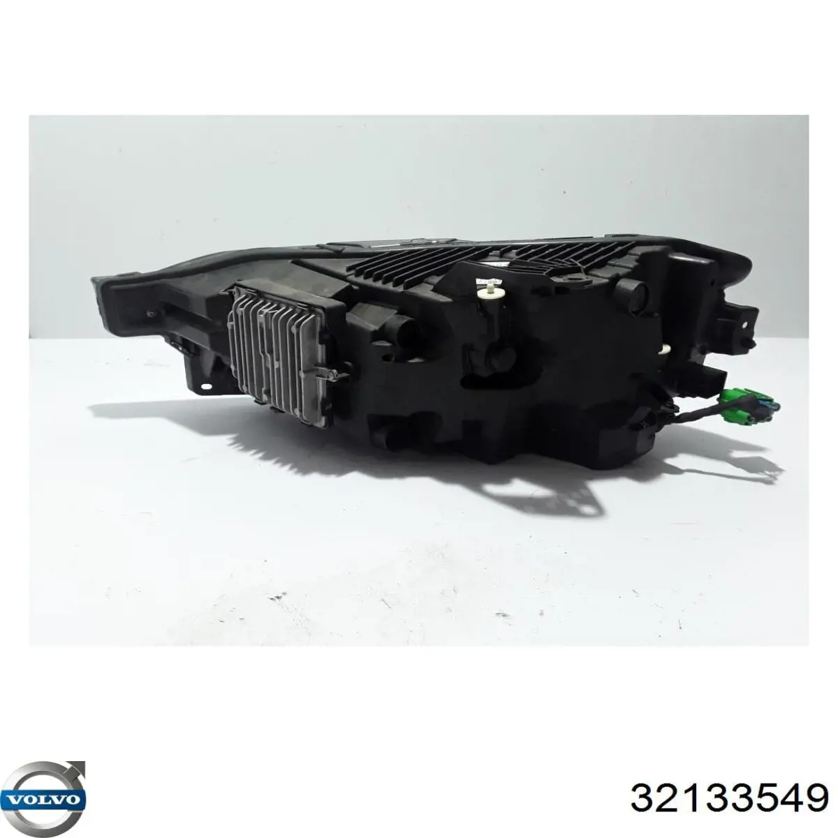 32133549 Volvo 