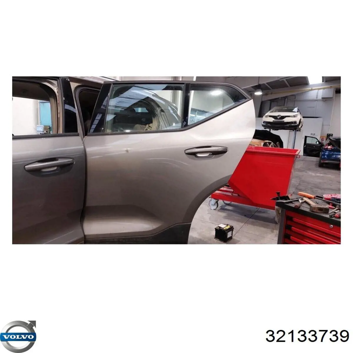 32399014 Volvo Двері пасажирськи задні ліві