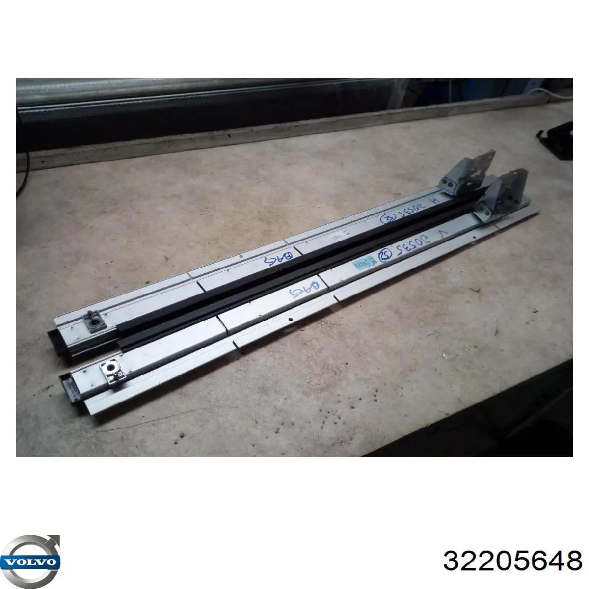 32205648 Volvo 