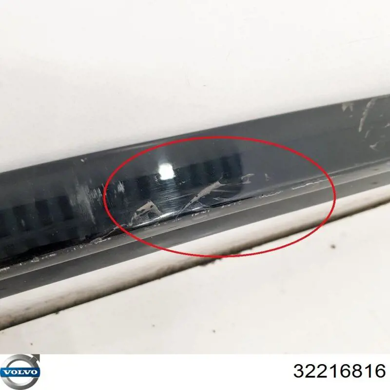 Купити 32216816 Volvo Рейлінг даху правий