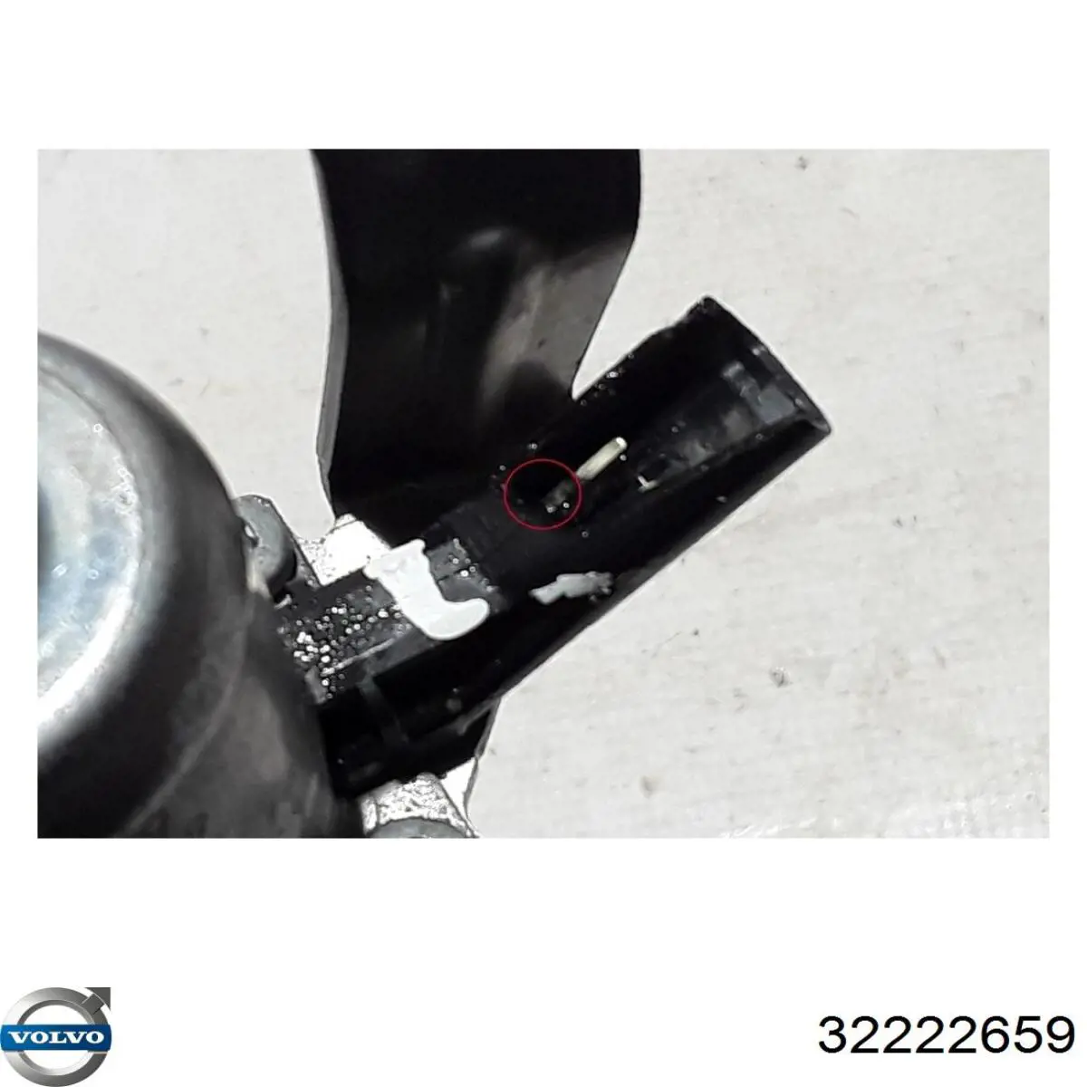 Регулюючий клапан охолоджувальної рідини Volvo 32222659 ціна, від 49.66 USD