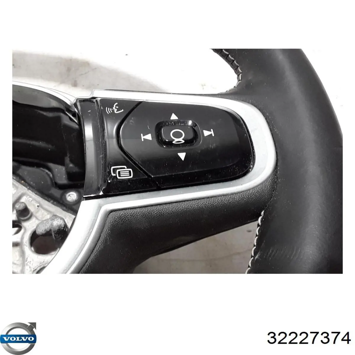 Купити 32288770 Volvo 