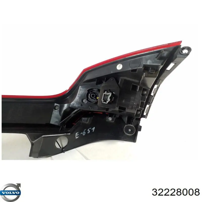 32228008 Volvo 