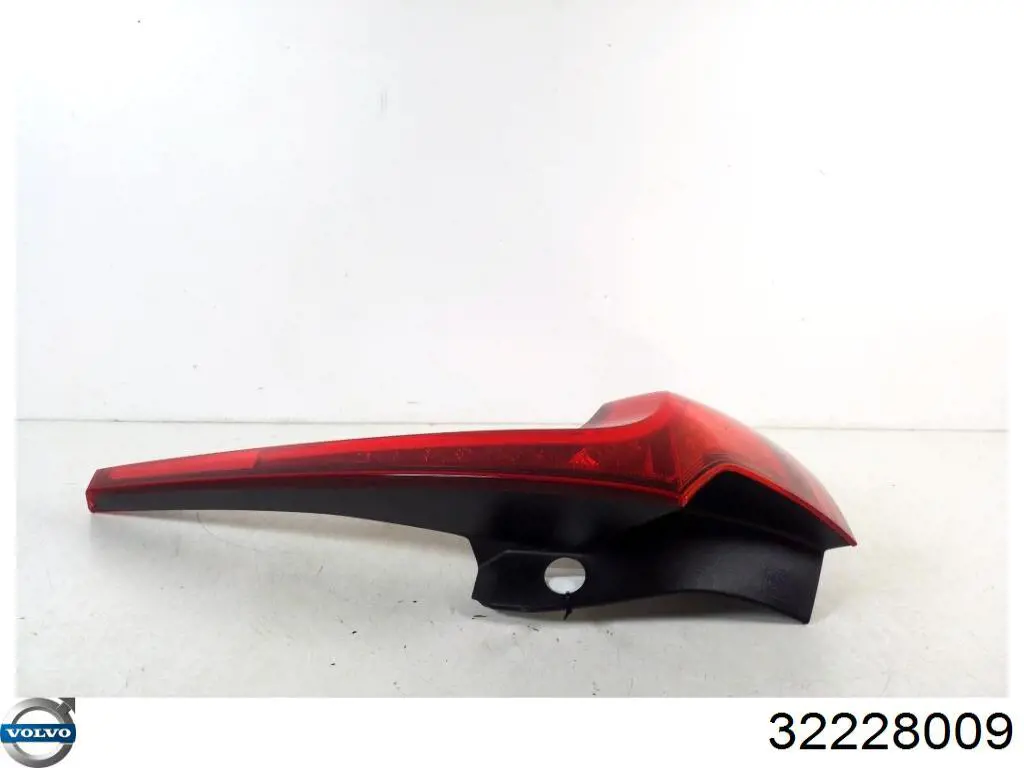 32228009 Volvo 