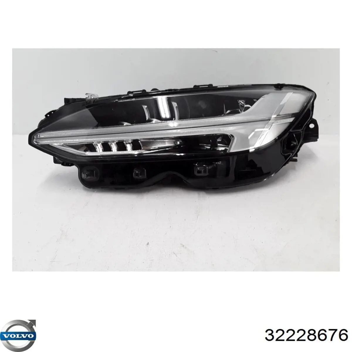 32228676 Volvo 
