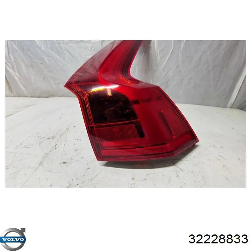 32228833 Volvo 