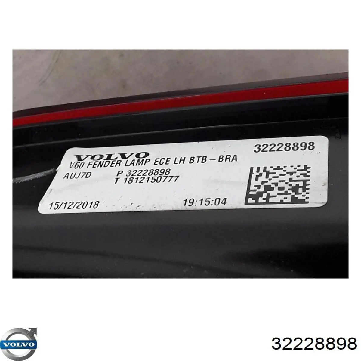 Стоп задній Volvo 32228898 ціна, від 126.69 USD