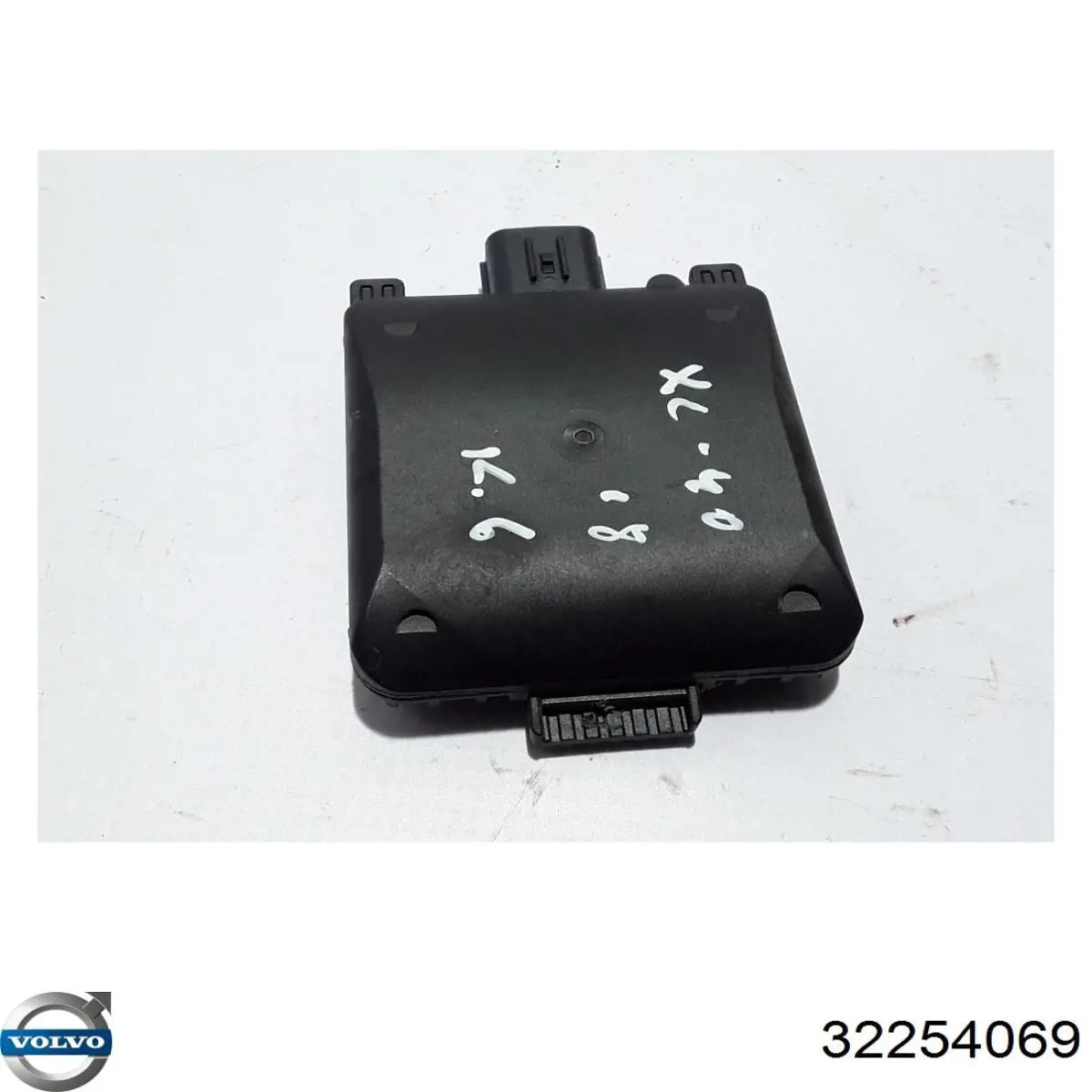 32254069 Volvo Датчик контролю мертвої зони, задній