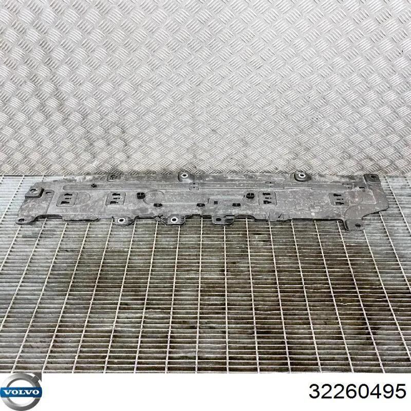 Захист днища, правий Volvo 32260495 ціна, від 16.84 USD